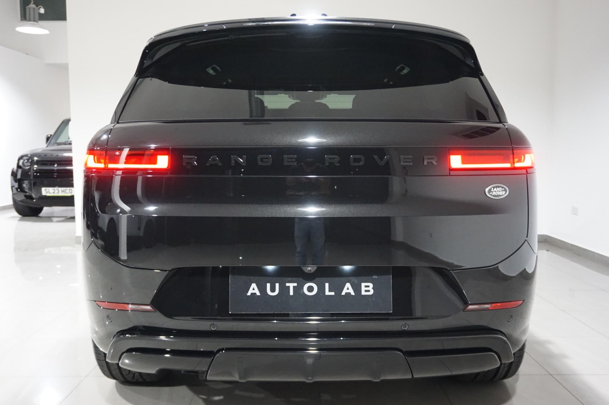 Land Rover Range Rover Sport 3.0 D300 MHEV Dynamic SE Auto 4WD Euro 6 (s/s) 5dr